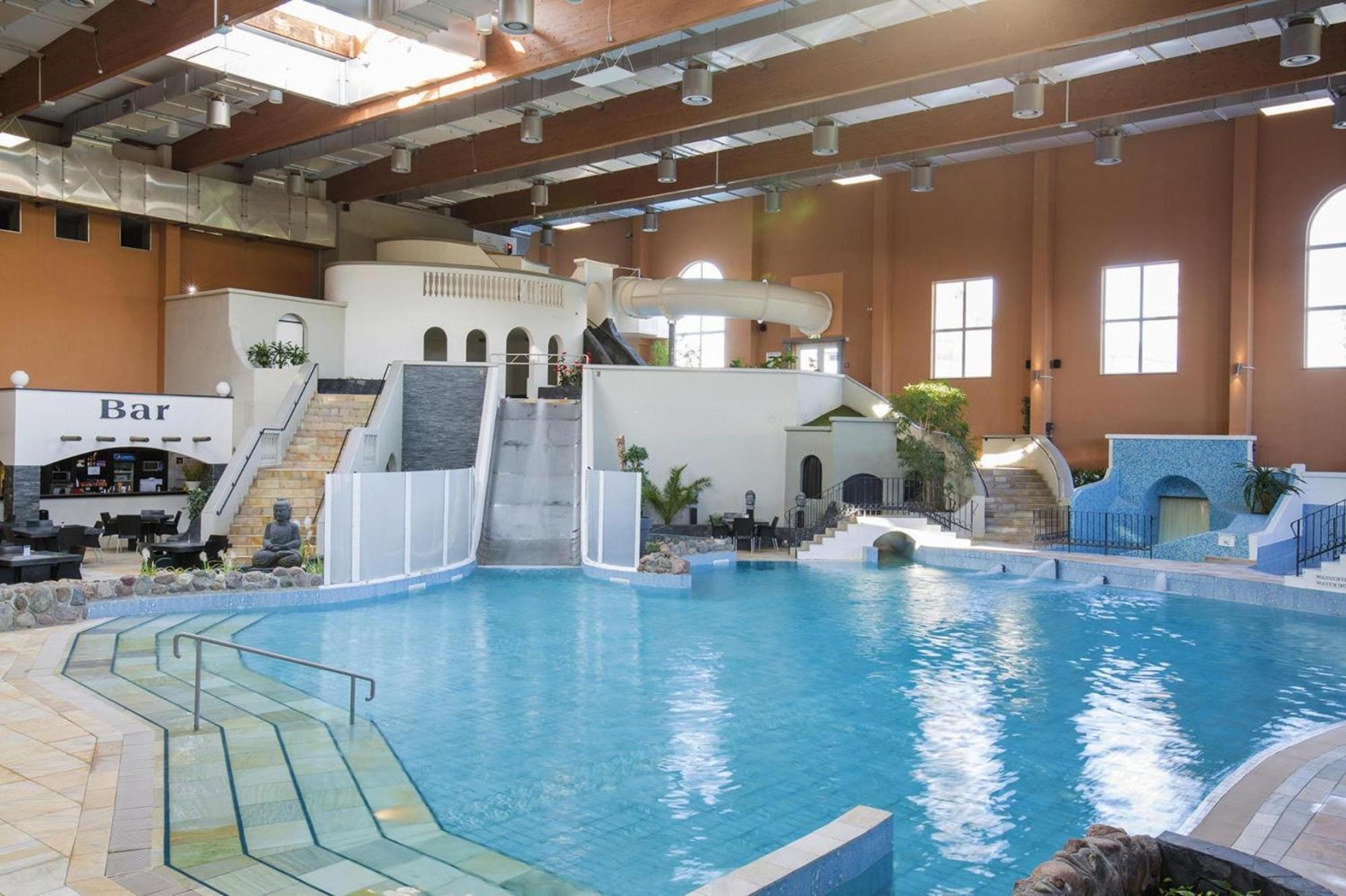 Dobbin-Linstow Holiday Resort Van Der Valk, Linstow מראה חיצוני תמונה